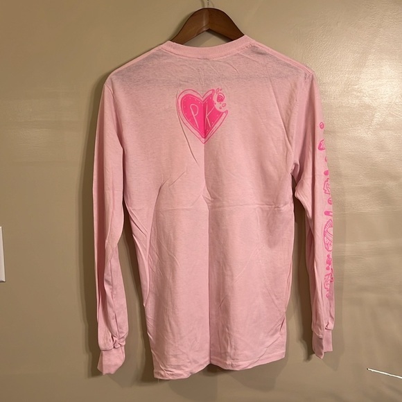 Pinku Kult Pink Long Sleeved Graphic T-Shirt Size Small NWOT - Picture 4 of 5